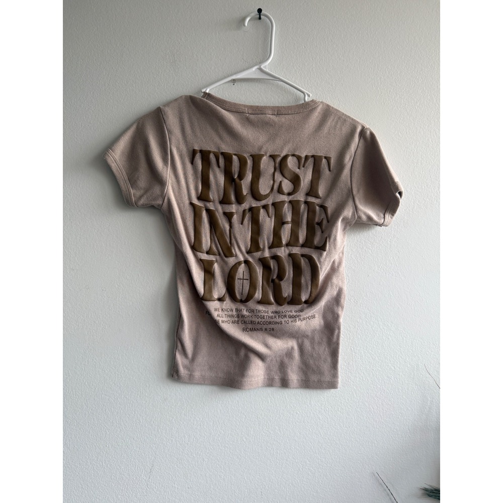 Revival Club Women Tan Trust In The Lord Romans 8:28 Puff Print Baby Tee Small